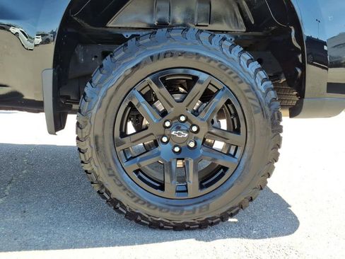 Used 2022 Chevrolet Silverado 1500 Custom Trail Boss w/ Midnight Edition image 22