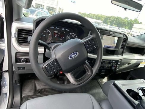 New 2025 Ford F550 2WD Regular Cab Super Duty w/ XL Chrome Package image 8