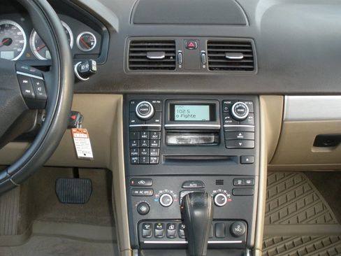 Used 2013 Volvo XC90 3.2 image 33