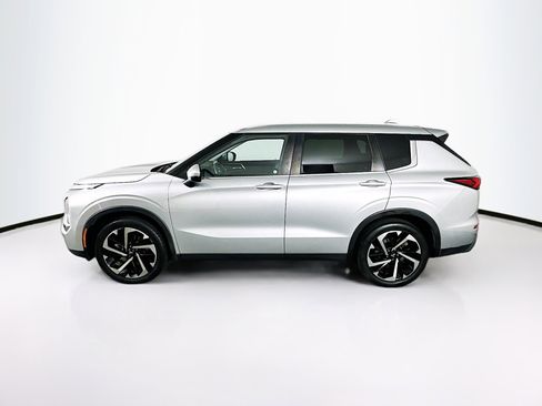 Used 2022 Mitsubishi Outlander ES image 4