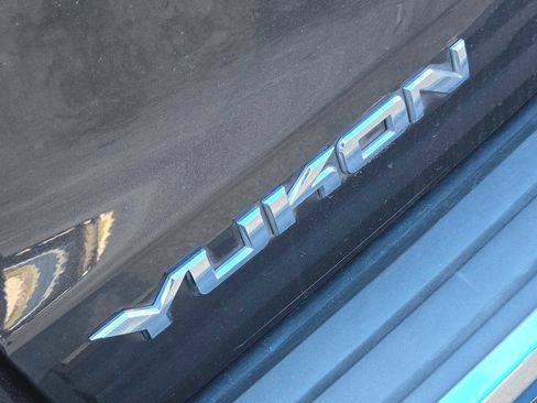 Used 2020 GMC Yukon Denali w/ Open Road Package RWD image 4