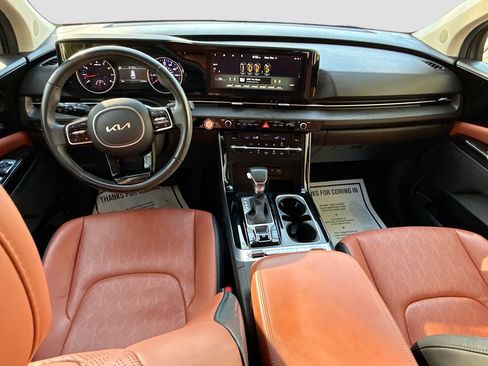 Used 2022 Kia Carnival SX image 17