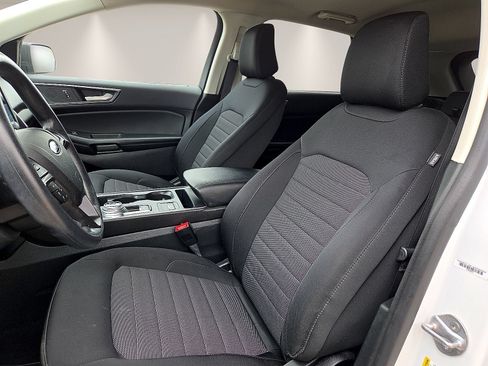 Used 2021 Ford Edge SE FWD image 16
