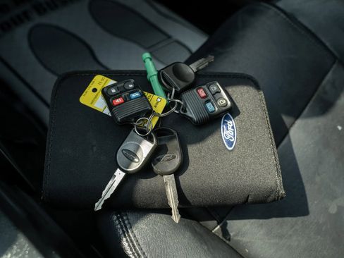 Used 2007 Ford Mustang Premium image 22