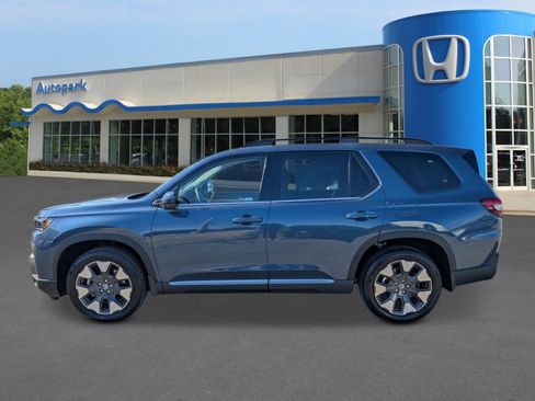 New 2026 Honda Pilot Touring image 2