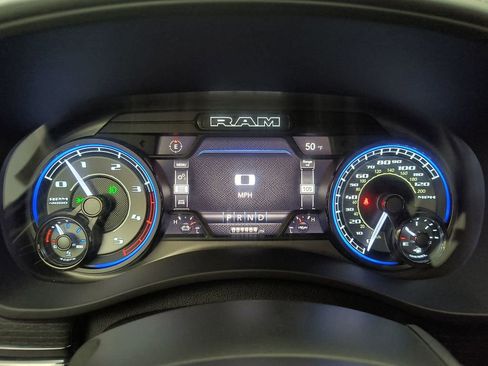 Used 2022 RAM 3500 Limited AWD/4WD image 17