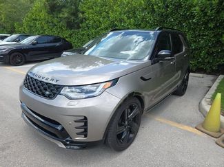 Used 2024 Land Rover Discovery Dynamic SE AWD/4WD video 1