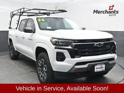 Used 2024 Chevrolet Colorado Z71 w/ Advanced Trailering Package AWD/4WD image 1
