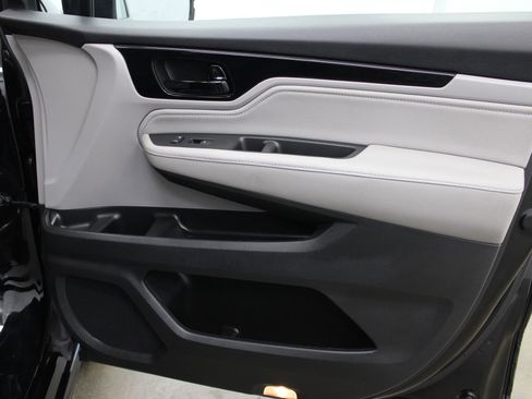 Used 2018 Honda Odyssey Elite image 26