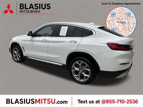 Used 2025 BMW X4 xDrive30i AWD/4WD image 5