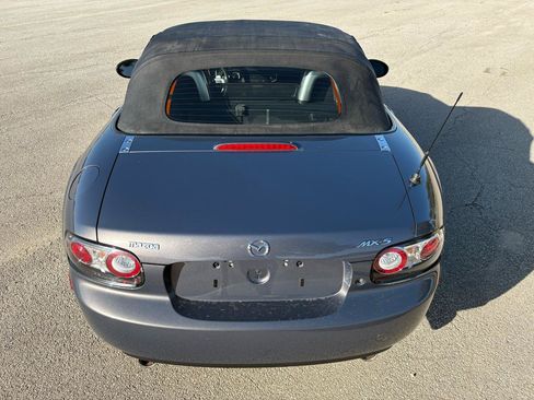 Used 2007 MAZDA MX-5 Miata Sport RWD image 16