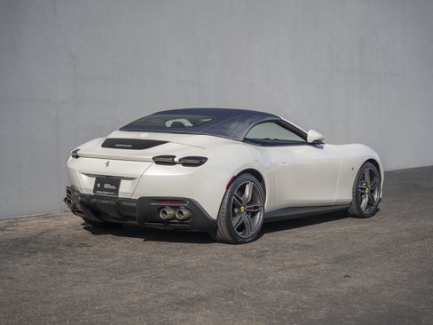 Certified 2025 Ferrari Roma Spider image 11