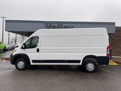 New 2025 RAM ProMaster 3500 w/ Premium Convenience Group