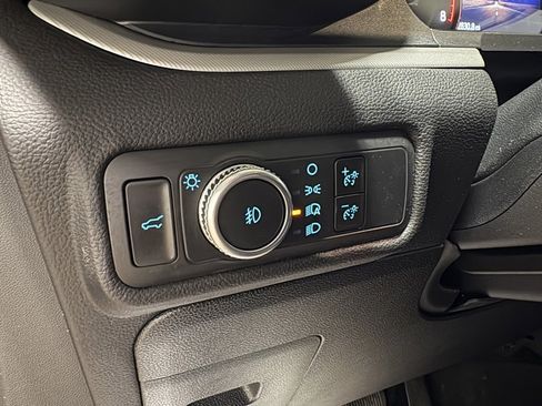 Certified 2022 Ford Explorer XLT w/ Equipment Group 202A image 13