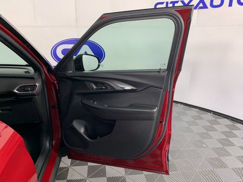 Used 2021 Chevrolet TrailBlazer RS FWD image 38