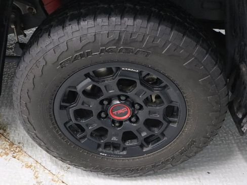 Used 2024 Toyota Tundra TRD Pro w/ TRD Pro Tow Package AWD/4WD image 18
