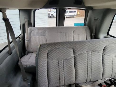 Used 2007 Chevrolet Express 3500 Extended Passenger w/ LT Preferred Equipment Group RWD image 33