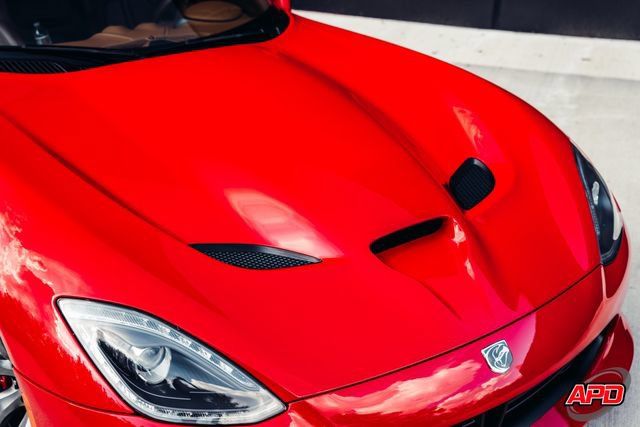 Used 2013 SRT Viper GTS w/ GTS Laguna Interior Pkg RWD image 25