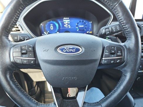 Used 2020 Ford Escape Titanium image 20