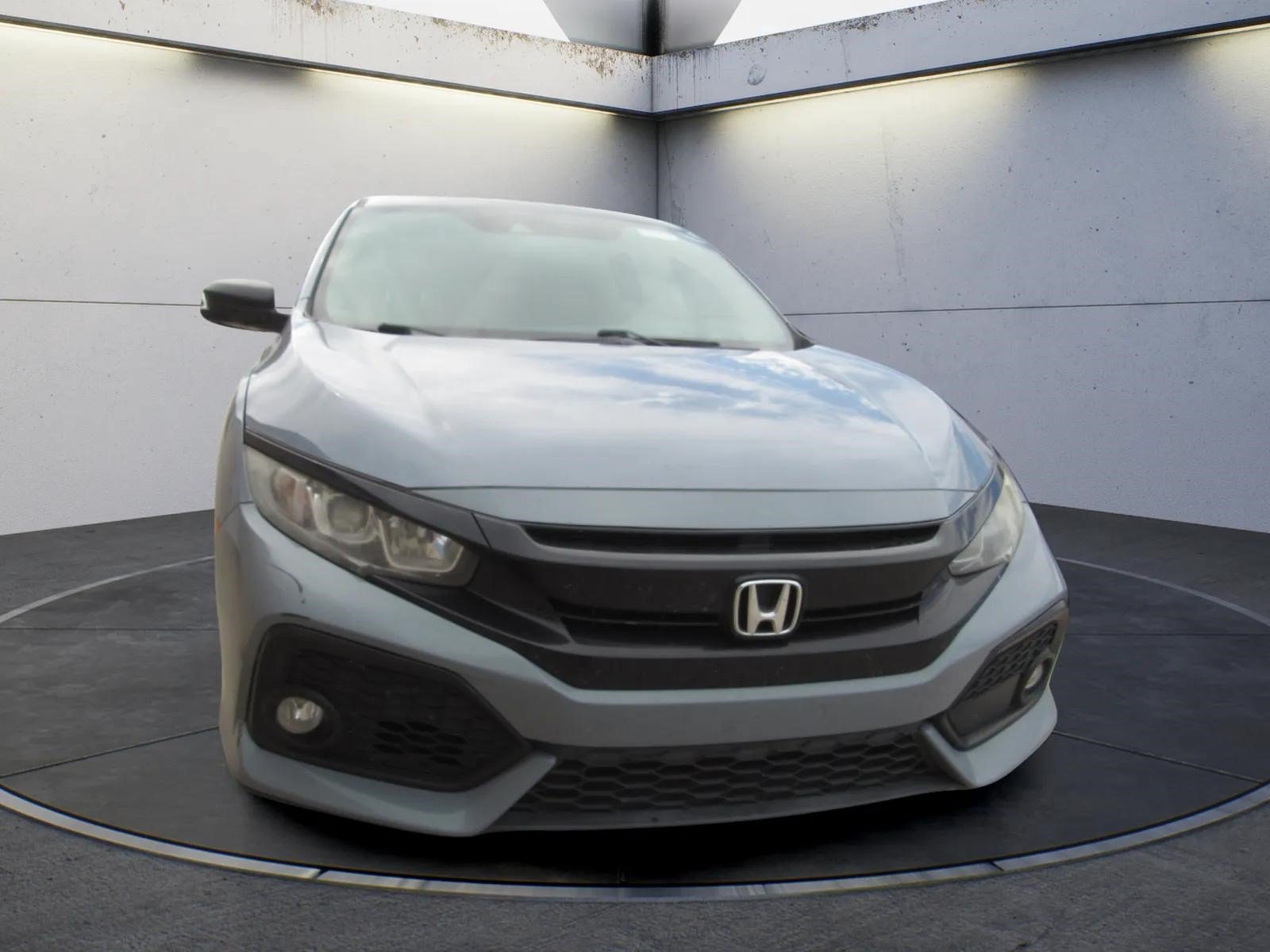 Used 2019 Honda Civic EX image 2