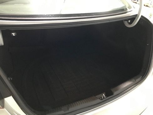 Used 2016 Hyundai Elantra Limited FWD image 30