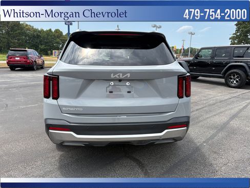 Used 2025 Kia Sorento S w/ Panoramic Sunroof Package FWD image 6