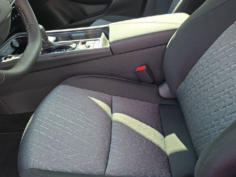 New 2026 Nissan Sentra SV w/ SV Convenience Package FWD image 5