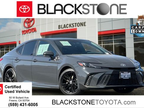 Certified 2025 Toyota Camry SE w/ Convenience Package FWD image 1