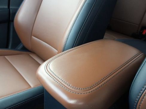 Used 2023 Ford Maverick Lariat w/ Lariat Luxury Package FWD image 18