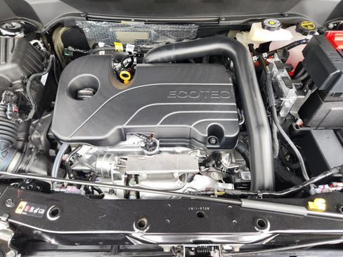 New 2027 Chevrolet Equinox LT w/ Convenience Package II FWD image 25