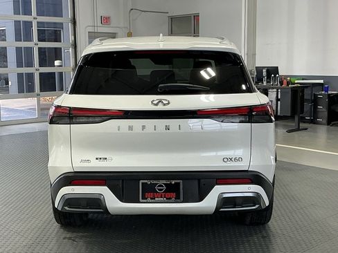 Used 2023 INFINITI QX60 Sensory w/ Vision Package image 46