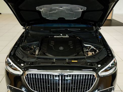 Certified 2022 Mercedes-Benz Maybach S 580 4MATIC image 30