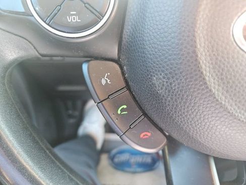 Used 2015 Kia Soul + FWD image 18