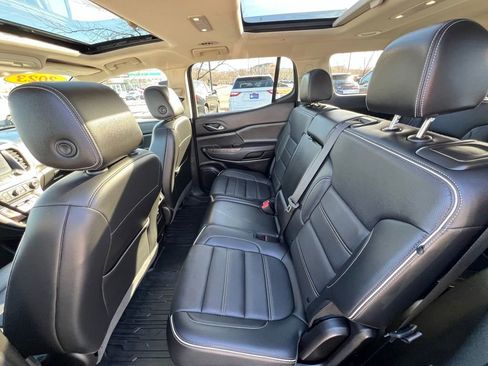Used 2023 GMC Acadia Denali w/ Black Diamond Edition AWD/4WD image 22