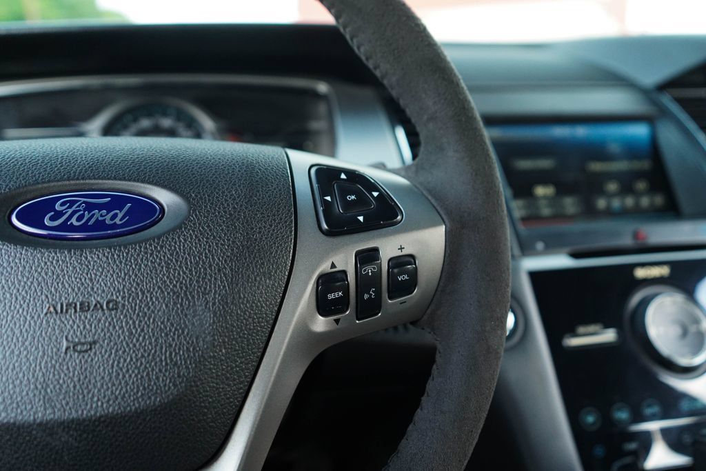 Used 2015 Ford Taurus SHO w/ Equipment Group 401A AWD/4WD image 30