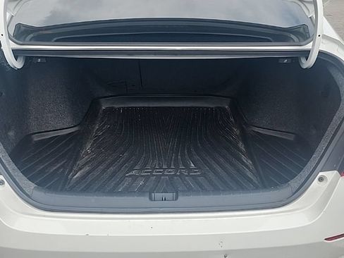 Used 2018 Honda Accord Sport image 11