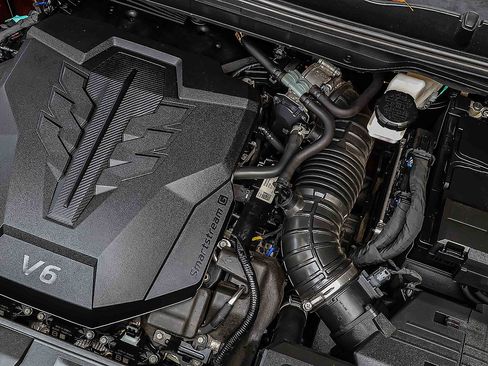 Certified 2023 Kia Carnival LX image 32