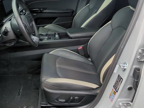 Used 2025 Kia K5 GT-Line w/ GT-Line Premium Package FWD image 11