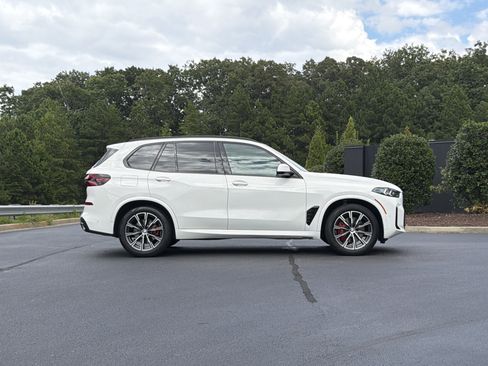 Used 2024 BMW X5 xDrive40i w/ M Sport Package AWD/4WD image 5