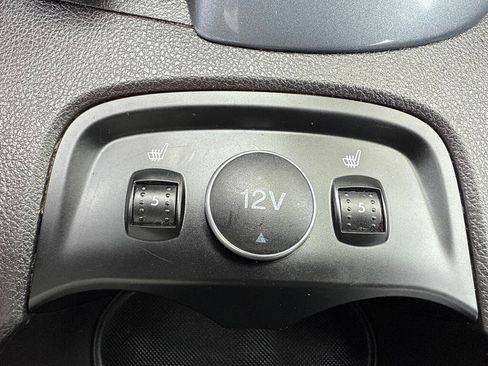 Used 2014 Ford Focus Titanium image 34