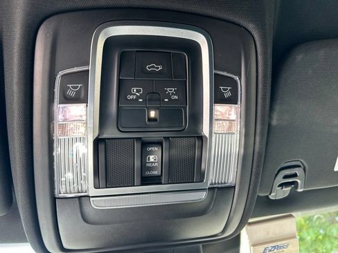 Used 2022 RAM 1500 Laramie w/ Sport Appearance Package AWD/4WD image 19