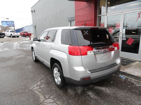 Used 2011 GMC Terrain SLE image 3