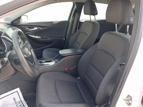Used 2022 Chevrolet Malibu LS FWD image 5