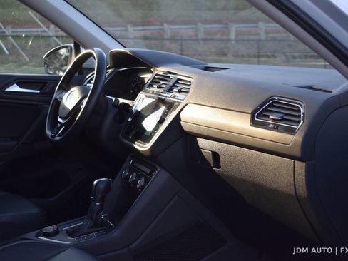 Used 2019 Volkswagen Tiguan SEL w/ 3rd Row Seat Package image 17