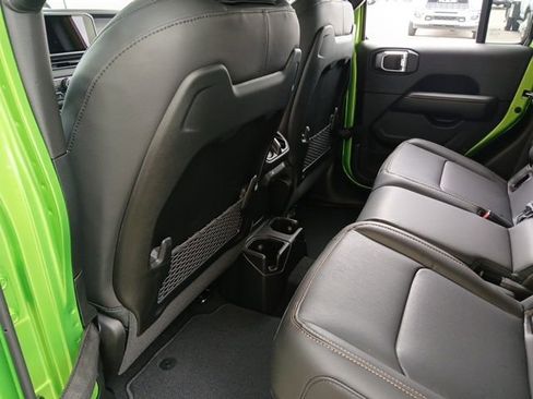 New 2025 Jeep Gladiator Sport S image 18