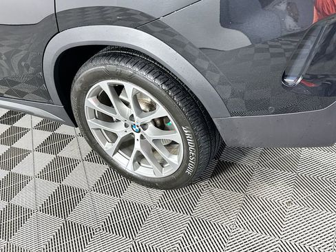 Used 2023 BMW X6 xDrive40i w/ Premium Package image 39