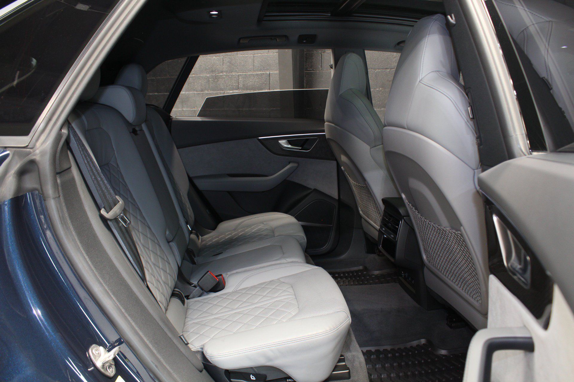 Used 2023 Audi SQ8 Premium Plus AWD/4WD image 43
