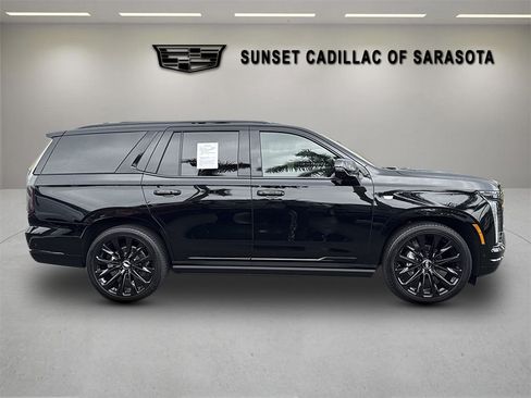 Certified 2026 Cadillac Escalade Platinum Sport w/ LPO, ONYX Package AWD/4WD image 3