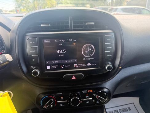 Used 2022 Kia Soul LX w/ Technology Package FWD image 15