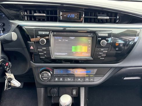 Used 2015 Toyota Corolla S FWD image 23